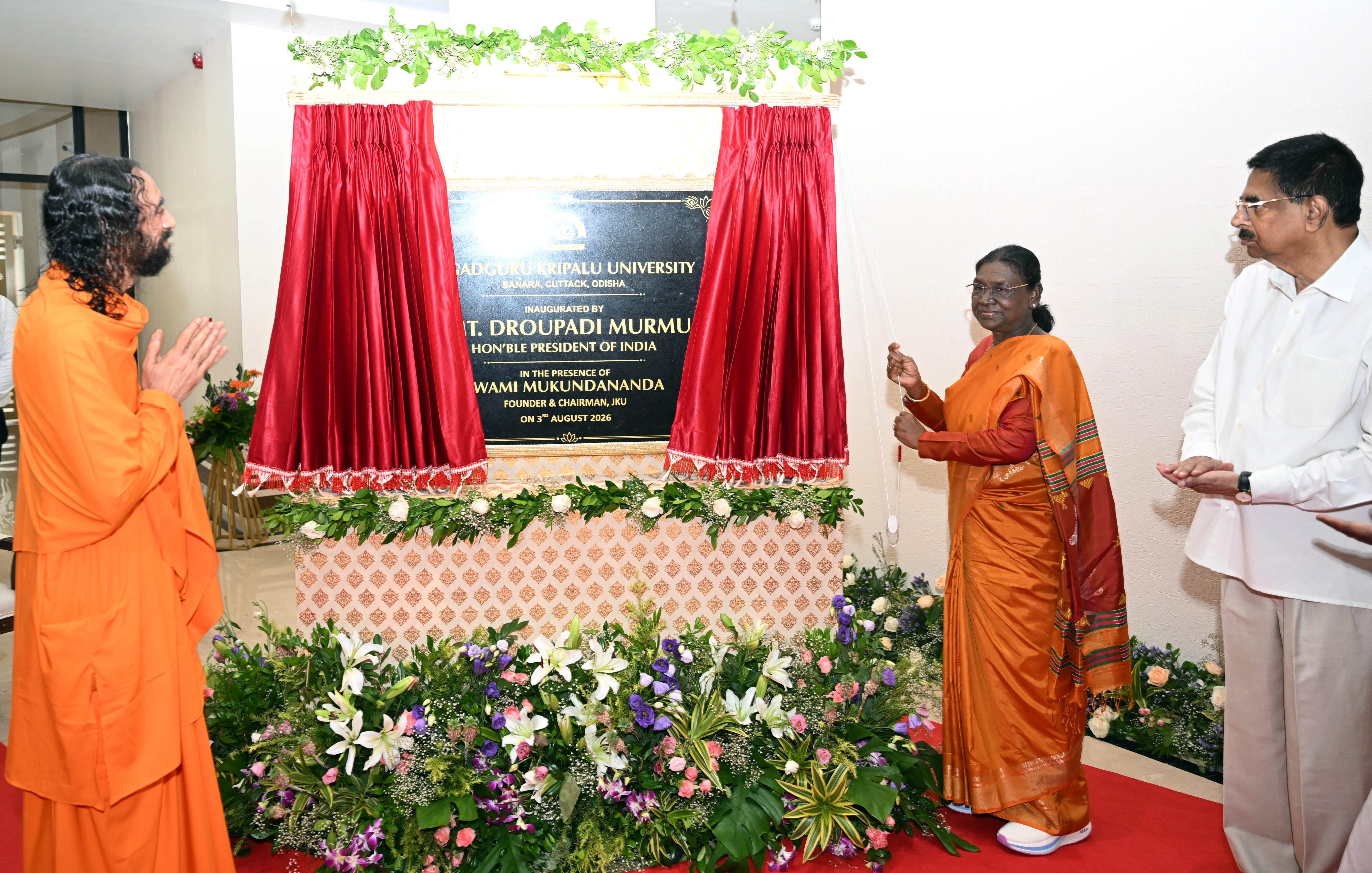 President Murmu Inaugurates Jagadguru Kripalu University, Calls for Value-Based Higher Education